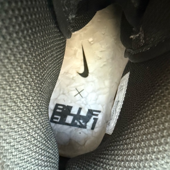 Nike x Billie Eilish Air Force 1 High '07 SP - Picture 6 of 10